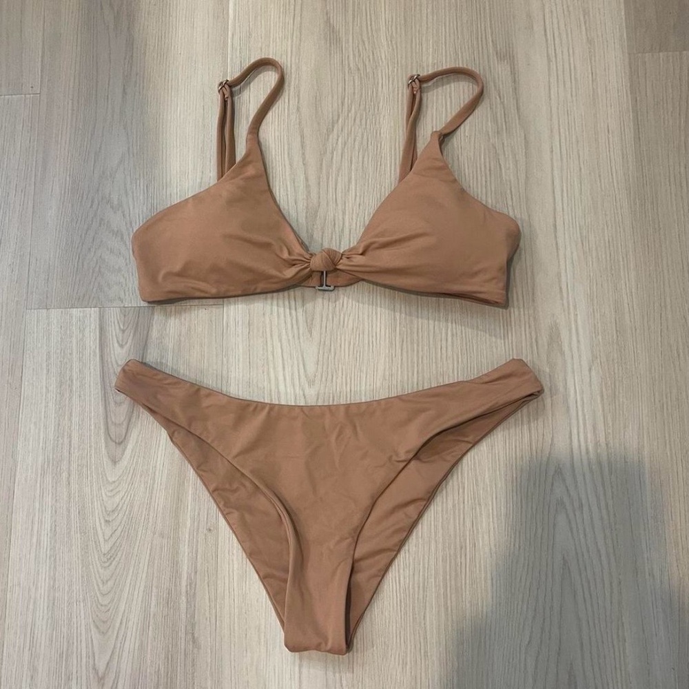 Dippin Daisys Bikini Set
